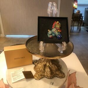 New Heidi Daus Foo Dog Brooch